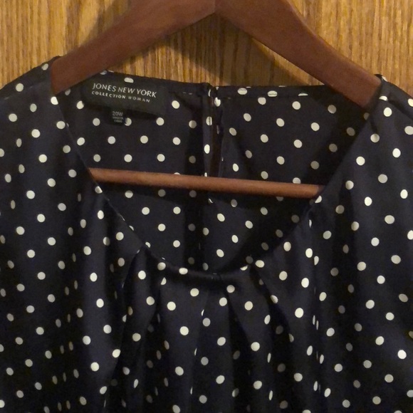 Jones New York 20W navy and white polka dot blouse - Picture 2 of 4